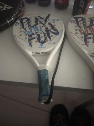 Raqueta pádel Vairo 5.1 + Pelota están como se ven