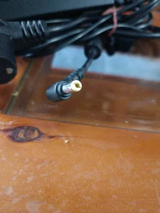 Cargador de pc portátil 19v/3.4amp 65w