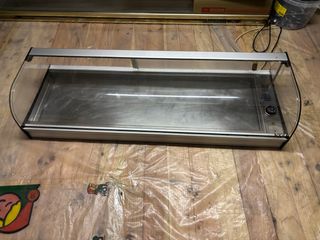 Vitrina expositora con calor para bar