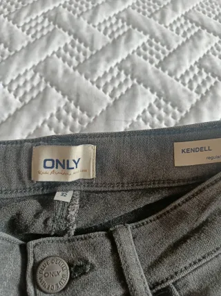 Pantalón vaquero Skinny gris Only