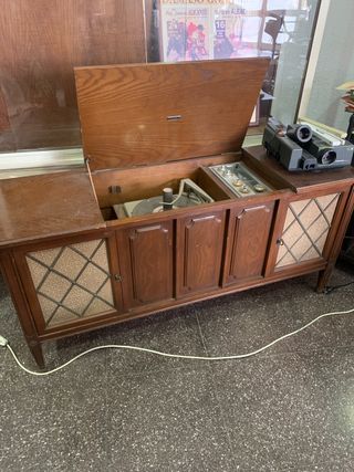 Radio Tocadiscos Antiguo Madera