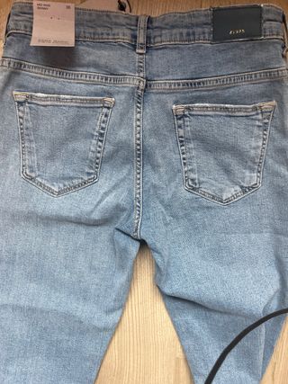 Pantalon vaquero zara talla 36