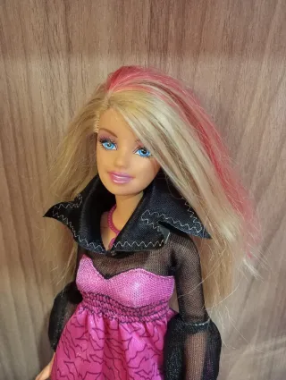 Lotto 8 Barbie Mattel, Disney e altro