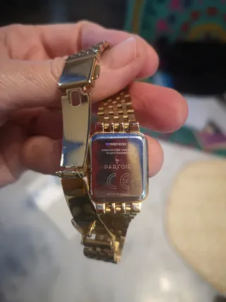 Reloj Parfois stainless steel case back and quartz