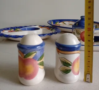 Set stoviglie ceramica dipinte a mano