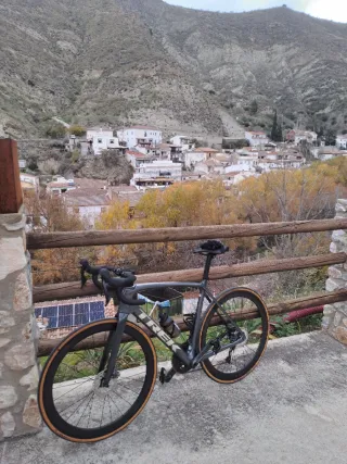 Cambio Trek Émonda SL6 2022 x gravel carbono.