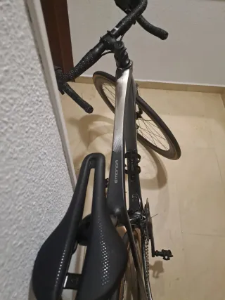 Cambio Trek Émonda SL6 2022 x gravel carbono.