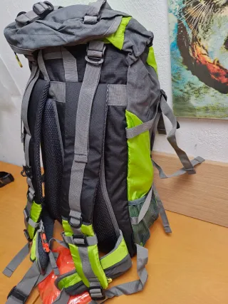 Mochila 50L Senderismo y Aventura