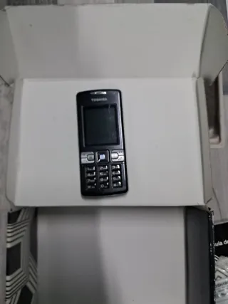 Teléfono Móvil Toshiba TS705