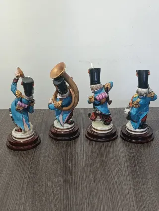 4 Figuras Músicos PAESA Soldados