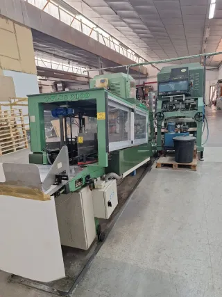 Grupo de montaje y tapadora