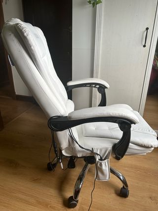 Silla estudio reclinable con reposapiés y masaje