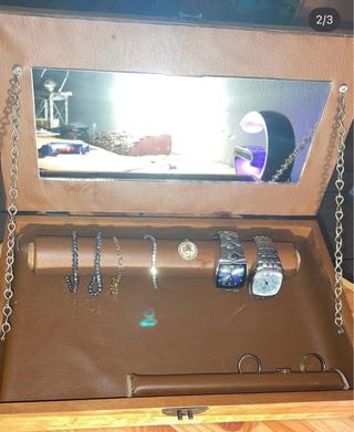 Portagioie artigianale con incisioni