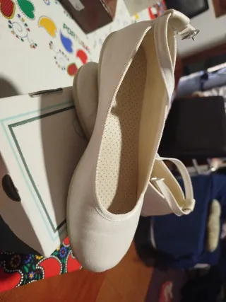 Zapatos bailarina beige talla 36