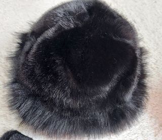 Conjunto gorro, bufanda y guantes negro