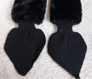 Conjunto gorro, bufanda y guantes negro