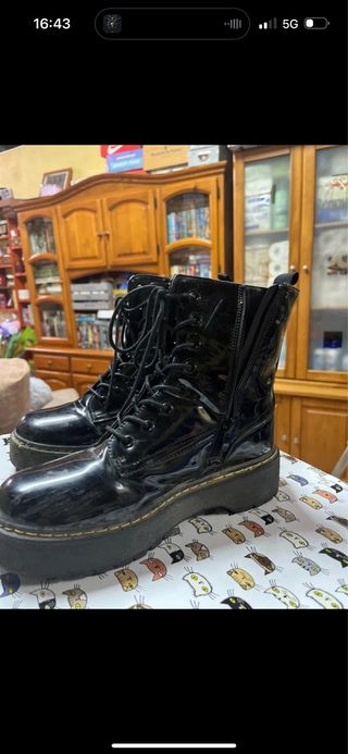 Botas charol negras plataforma talla 39
