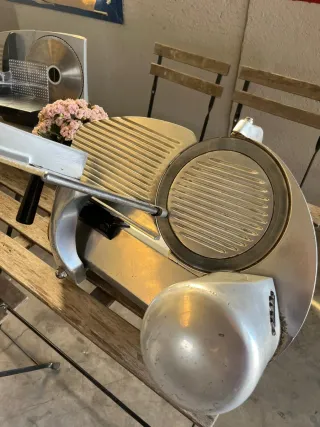 Cortadora de embutido pequeña