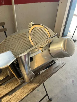 Cortadora de embutido pequeña