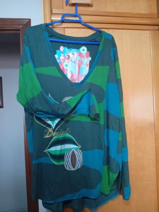 Camiseta Desigual Manga Larga Talla M