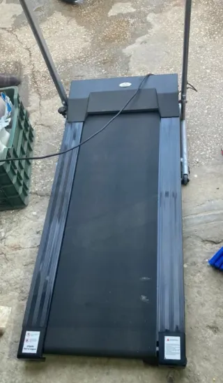 Cinta de andar eléctrica.