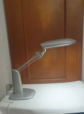 Lampada da tavolo argento