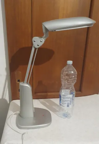 Lampada da tavolo argento