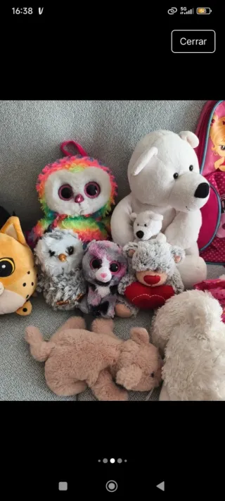 Lote de juguetes , peluches kauy y mochilaniñas.