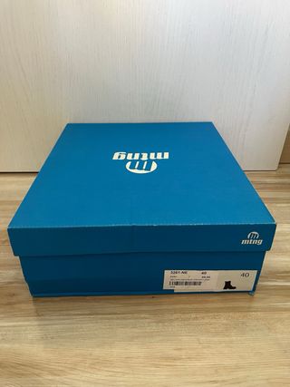 Botas negras MTNG cremallera talla 40