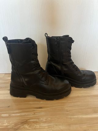 Botas negras MTNG cremallera talla 40