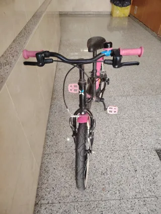 Bicicleta infantil Btwin rosa