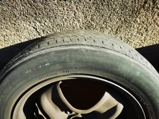 Llantas + neumáticos + tapacubos