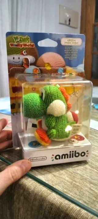 Yoshi's Woolly World Wii U + Amiibo