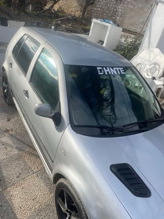 Volkswagen Golf 2001