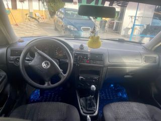 Volkswagen Golf 2001