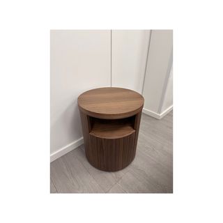 Mesita de noche nogal Angel Cerdá - mínima tara