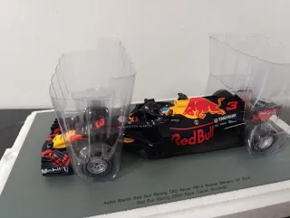 Ricciardo 2018 Monaco Gp Redbull Rb14 1:18 spark