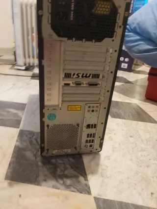 PC Medion erazer i7 3.4GHz 32GB RAM GT 730