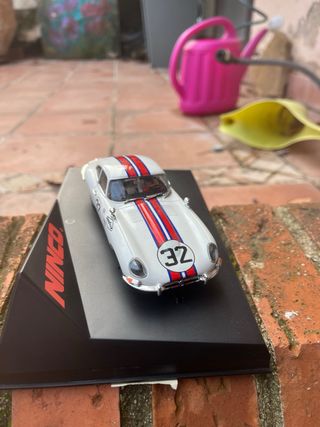 Ninco Jaguar E-Type Coupe Sebring