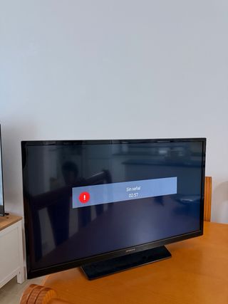 Televisor Hitachi 32’ sin mando