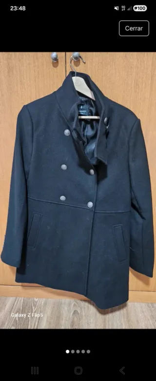Abrigo negro talla M tipo militar precioso