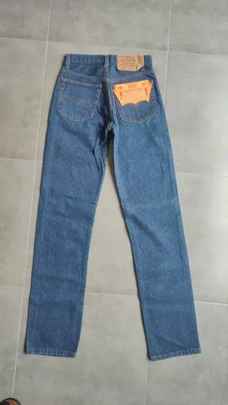 2 Vaqueros Levi's 501 Azul y Gris