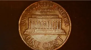 MONEDA 1 CENTAVO LINCOLN.1959D.ERROR EXCESO METAL.