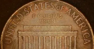 MONEDA 1 CENTAVO LINCOLN.1959D.ERROR EXCESO METAL.