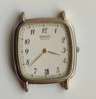 Reloj Seiko Quartz tipo Tank Calibre 5Y09-5000