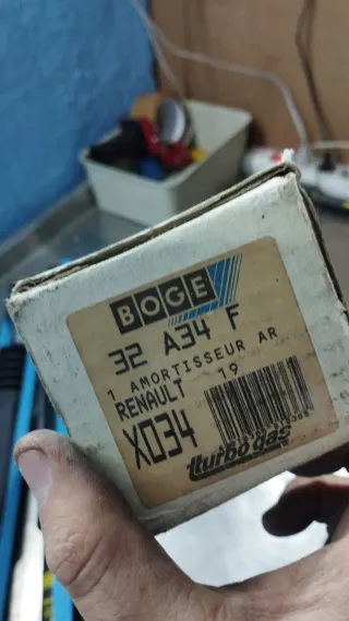 Amortiguadores traseros Renault 19