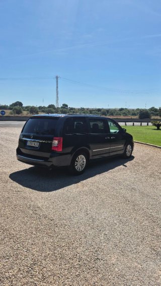 Lancia Voyager 2014