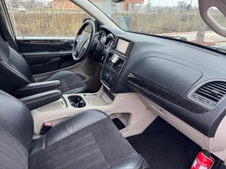 Lancia Voyager 2014