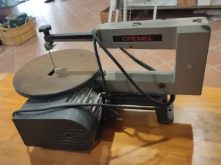 Caladora de mesa con sierra