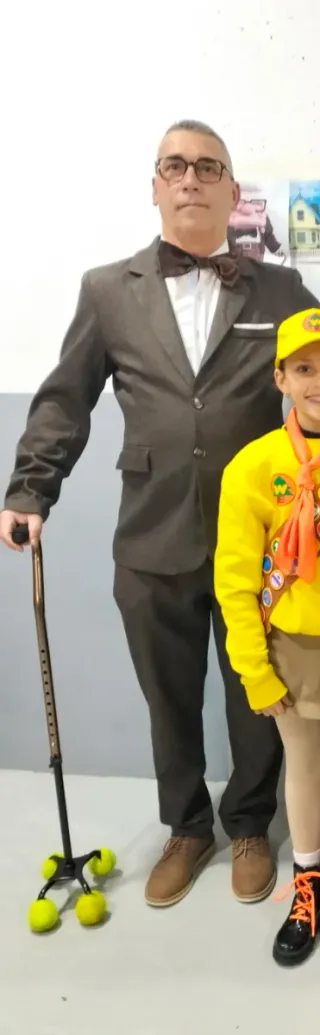 Bastón, gafas y pajarita disfraz UP